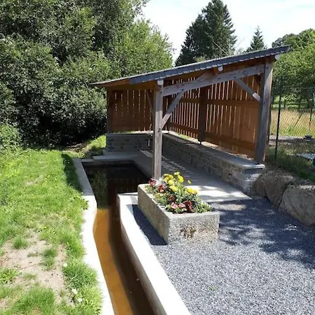 Holiday home Le De La Menuiserie *